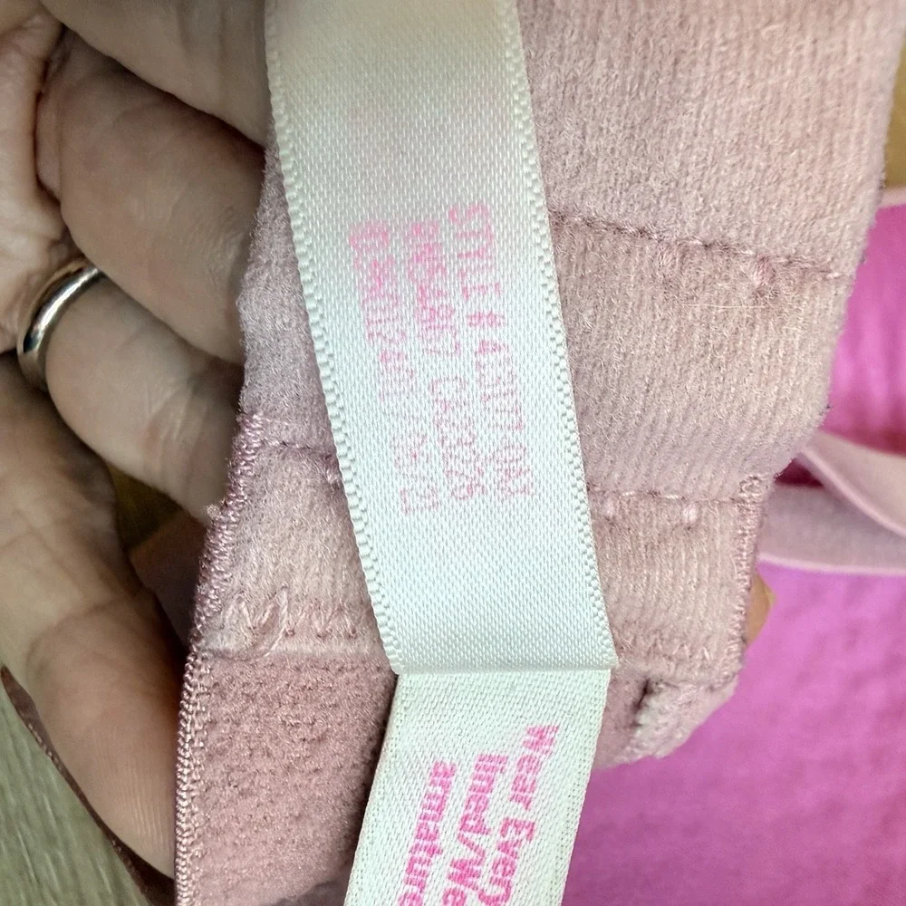 Victoria's Secret Pink‎ Women's Wear Everywhere Wireless 32DD Lightly Lined Bra